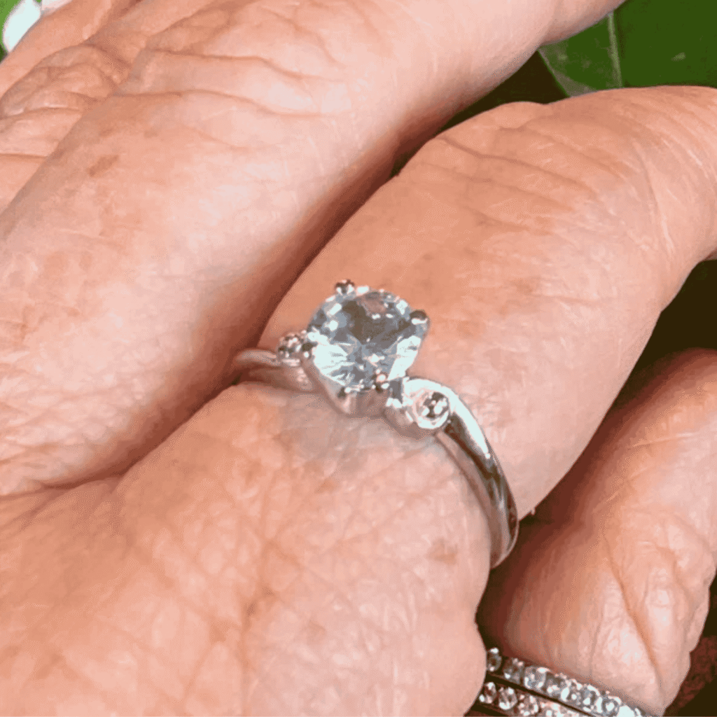 10k White Gold Vintage Blue Topaz Ring