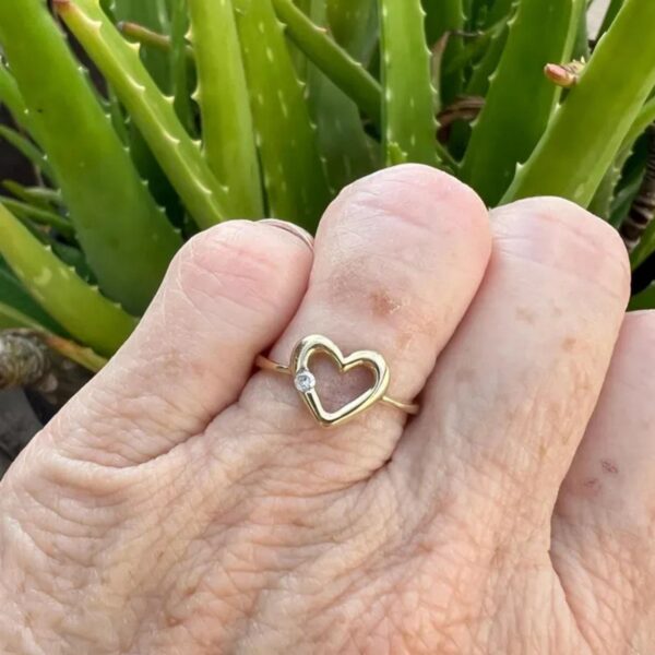 Vintage Heart Ring Gold