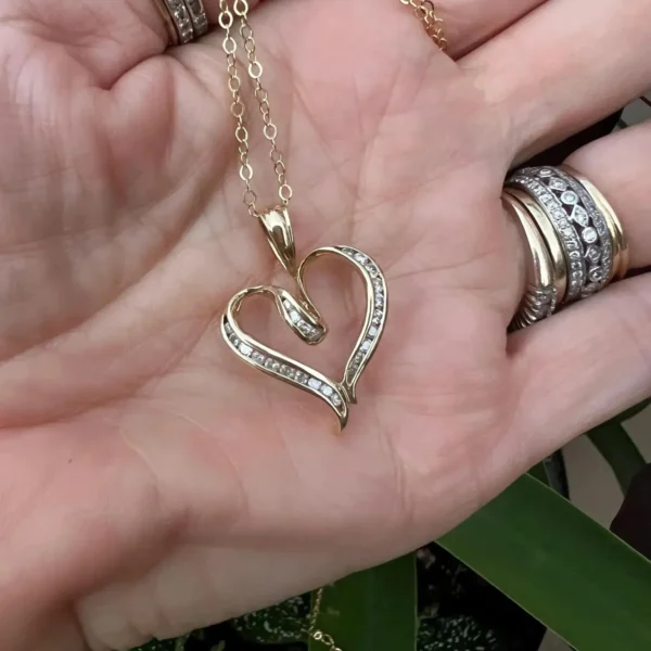 Vintage 10k Gold Diamond Heart Pendant #207