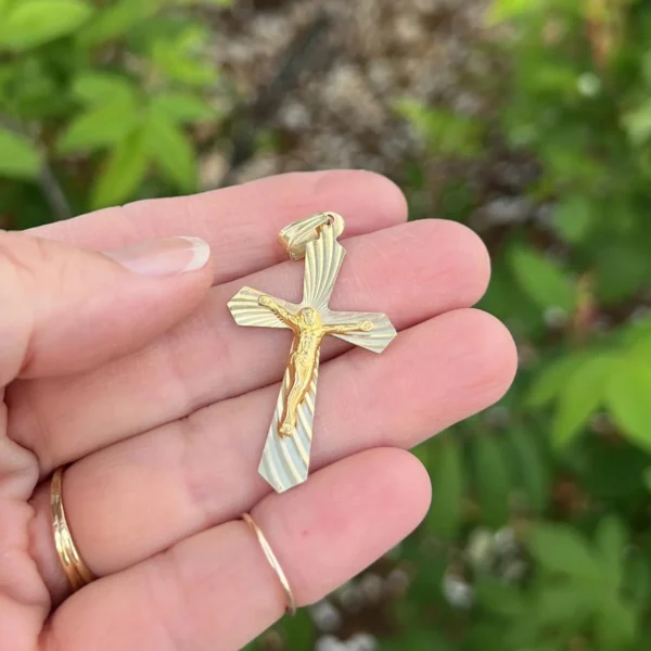 Vintage 14k Gold Crucifix Pendant – Large Religious Cross #166