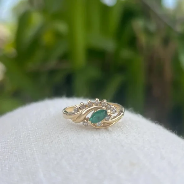 Vintage Emerald Marquis Ring – 14k Gold, Size 5.5 #189