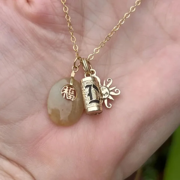 Vintage 14k Gold Tiny Sun Charm #186